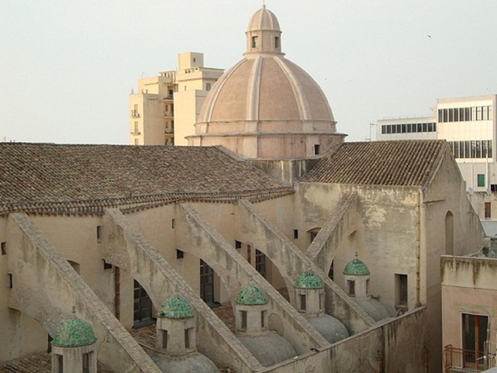 A Babordo B&B Trapani Bagian luar foto
