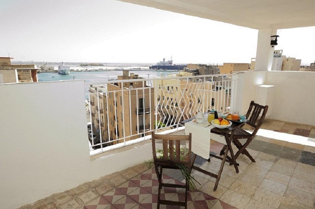A Babordo B&B Trapani Bagian luar foto